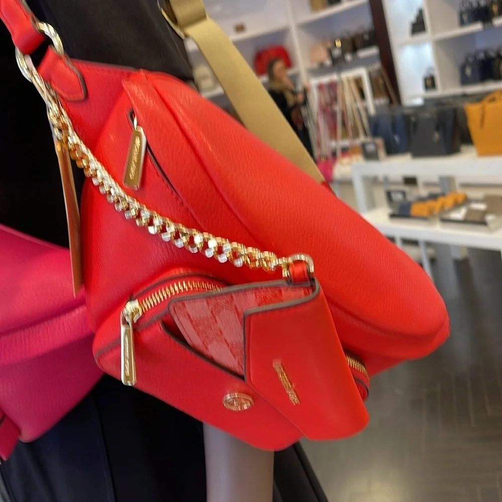 MICHAEL KORS Maisie Large Pebbled Leather 2-in-1 Sling Pack Dark Sangria NWT